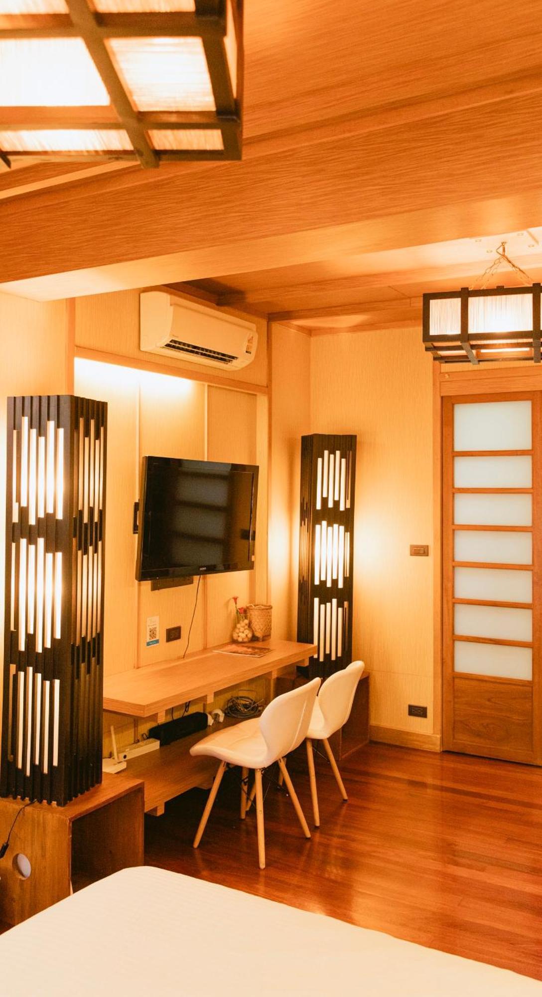 New York Loft & Japanese Magic By V4Skin Bangkok Exteriör bild